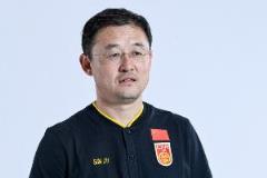 李璇回應(yīng)孫繼海青訓(xùn)風(fēng)波：質(zhì)疑機(jī)構(gòu)違規(guī)收費(fèi)，呼吁相關(guān)部門(mén)仲裁