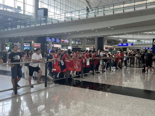 中國(guó)香港隊(duì)主帥期待與曼聯(lián)交鋒帶來驚喜