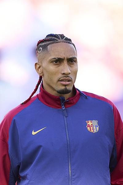 拉菲尼亞：賽季初擔(dān)心上場(chǎng)時(shí)間，弗里克電話讓我決定留下