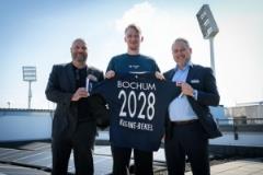 官方：波鴻簽下基爾中衛(wèi)貝克爾，簽約至2028年