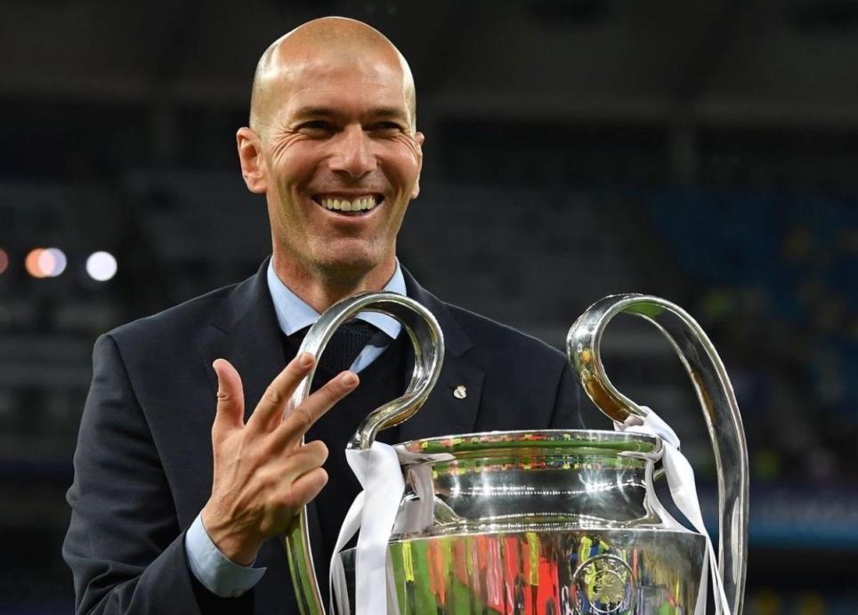 齊達(dá)內(nèi)拒絕新月1年1億歐報(bào)價，目標(biāo)是接任法國隊(duì)主教練