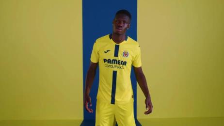 比利亞雷亞爾新球衣藍(lán)條紋引熱議 球迷稱(chēng)變化過(guò)大