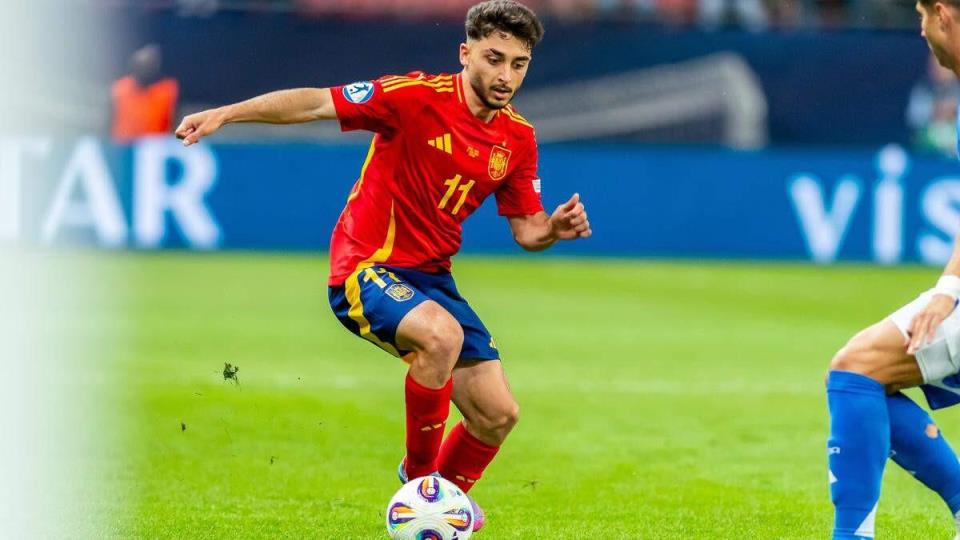 荷媒：阿賈克斯與勞爾-莫羅達(dá)成口頭協(xié)議，將簽約五年