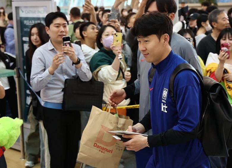 韓國主帥洪明甫：晉級(jí)形勢(shì)良好，孫興慜將按需使用