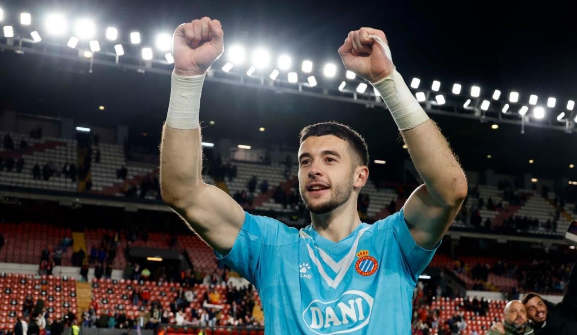 巴薩或簽霍安-加西亞 與什琴斯尼組成新賽季門(mén)將組合