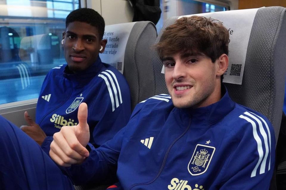 西媒：瓦倫為抵御外界關(guān)注希望續(xù)約莫斯克拉和哈維-格拉