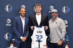 弗拉格持球表現(xiàn)更從容，成為杜克最大進(jìn)步