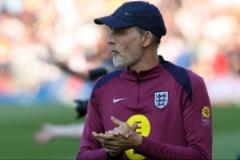 鏡報(bào)：圖赫爾與踢世俱杯的英格蘭球員討論世界杯觀賽時(shí)的高溫問題