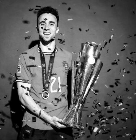 佩佩悼念若塔：英年早逝令人心痛，愿他安息