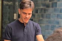 加盟在即！賈沙里完成米蘭體檢，為球迷簽名合影