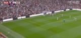 第13分鐘，巴因迪爾撲救失誤，卡拉菲奧里頭球破門，阿森納1-0曼聯(lián)