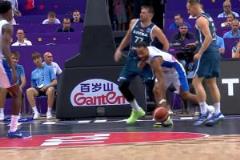 爭議！東契奇被撞倒還被吹技犯 法國連罰4球決定比賽