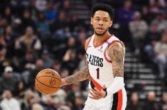 安芬尼-西蒙斯半場手感冰涼4中0送4助1斷