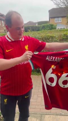 阿諾德自由身加盟皇馬引熱議 浪潮席卷利物浦球迷