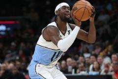 老鷹對陣雄鹿：勒韋爾因病出戰(zhàn)成疑