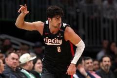 阿夫迪亞豪取30+15+10 創(chuàng)本賽季新紀(jì)錄 全明星后場均22+9+5