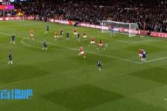 馬奎爾補時階段近距離打門，穆里略門線解圍救險