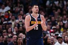 約基奇半場高效輸出23+6，10罰8中僅1次助攻引熱議