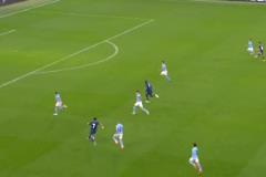 一條龍！波爾圖時期迪亞斯面對曼城的單騎闖關(guān)