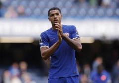 科爾維爾：恩佐值得稱贊，與查洛巴搭檔我們彼此信任