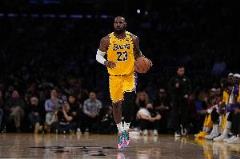 罕見！詹姆斯生涯第五次單場0籃板27分創(chuàng)個(gè)人最高分