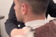 玩脫了，陜西聯(lián)合門將周煜辰超巨失誤，隨后又被對(duì)手吊門得手