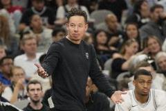 米奇-約翰遜：持續(xù)發(fā)展是我們努力的方向，將持續(xù)到明年及未來