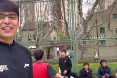 各種虐菜?。〖智騿T魯吐布拉現(xiàn)身野球場打球~