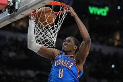 穩(wěn)字當(dāng)頭！杰倫威21中11砍26分4板4助正負(fù)值+18居首