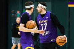 湖人官方曬訓(xùn)練照：盧卡與AR并肩作戰(zhàn)，輕松備戰(zhàn)