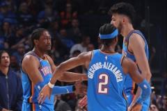 亞歷山大贊揚(yáng)杰倫威和切特：正確決策與高水平表現(xiàn)