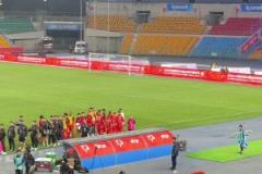 重慶vs南通，球迷賽后高喊：裁判CNM