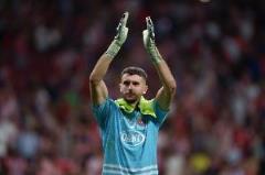 記者：拜仁暫無引進(jìn)西班牙人門將加西亞的計劃，諾伊爾仍是首選門將