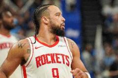 狄龍全場(chǎng)12中6砍16分3板1帽 正負(fù)值+12展現(xiàn)攻防實(shí)力