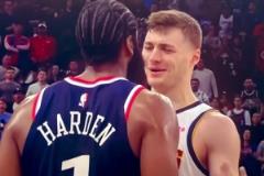 哈登不滿布勞恩犯規(guī)，后者表情輕蔑