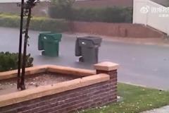 太損了！費(fèi)城記者嘲諷：哈登和本西蒙斯離開球館的樣子