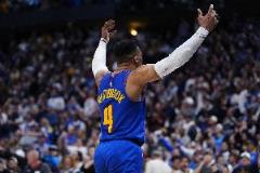 替補(bǔ)球員在搶七大戰(zhàn)中砍下15分5次搶斷，歷史僅兩人達(dá)成此成就：威少與吉諾比利。