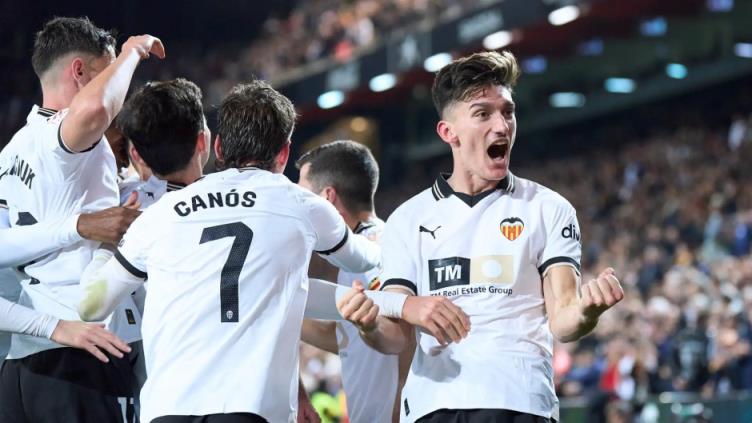 西甲004：阿拉維斯對(duì)陣巴倫西亞，蝙蝠軍團(tuán)全力爭(zhēng)奪歐戰(zhàn)資格