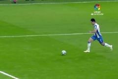 今晚再迎加泰德比！西甲官方重溫武磊5年前絕平巴薩精彩時刻