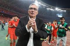 伊萬今日考察重慶龍興足球場，去留或?qū)⑷Q于18強(qiáng)賽結(jié)果