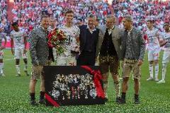 利物浦舊將：拜仁應(yīng)為穆勒立雕像，他是隊史關(guān)鍵人物