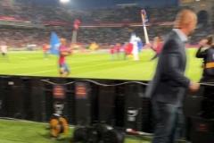 亞馬爾與卡薩多玩鬧拿角旗桿引關(guān)注