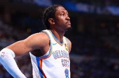 禁區(qū)得64分！杰倫威：球隊防守在線，轉(zhuǎn)換進攻機會充足