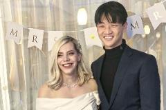 國足太太團(tuán)再添一員！楊明洋與妻子跨國戀愛育兩孩生活美滿