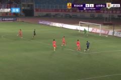 這都不進(jìn)啊，鐘義浩面對超級大單刀把球踢到了門將身上