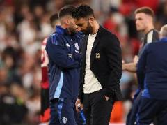 記者評(píng)阿莫林：曼聯(lián)教練需持續(xù)適應(yīng)環(huán)境，不可固執(zhí)己見