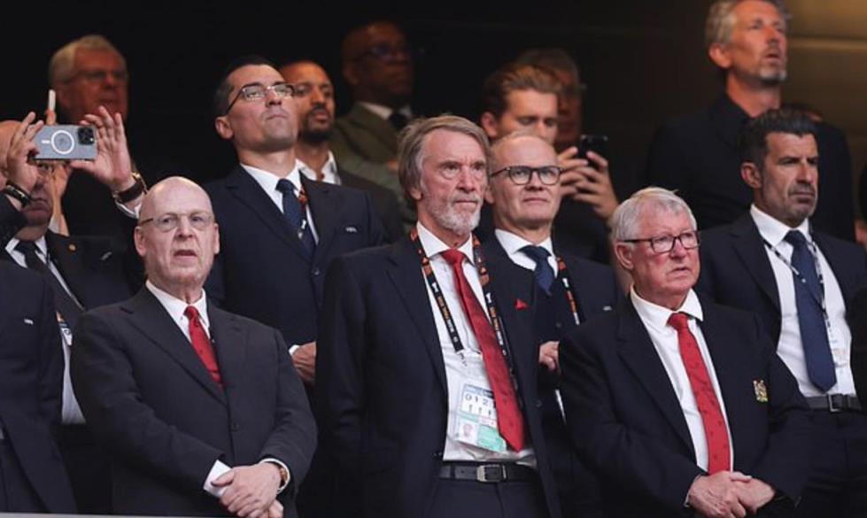 曼聯(lián)或出售加納喬，拉特克利夫決策引爭議