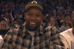 杜蘭特連日觀戰(zhàn)洛杉磯火花女籃比賽引熱議