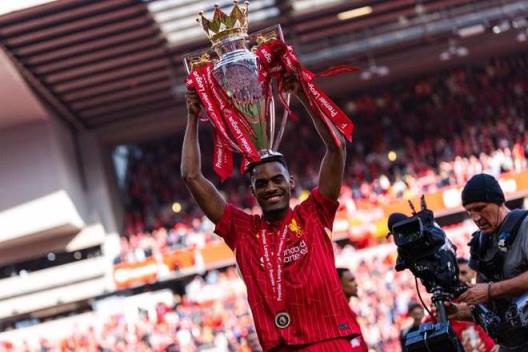 赫拉芬貝赫：奪冠時(shí)刻令人自豪，感受無比美妙